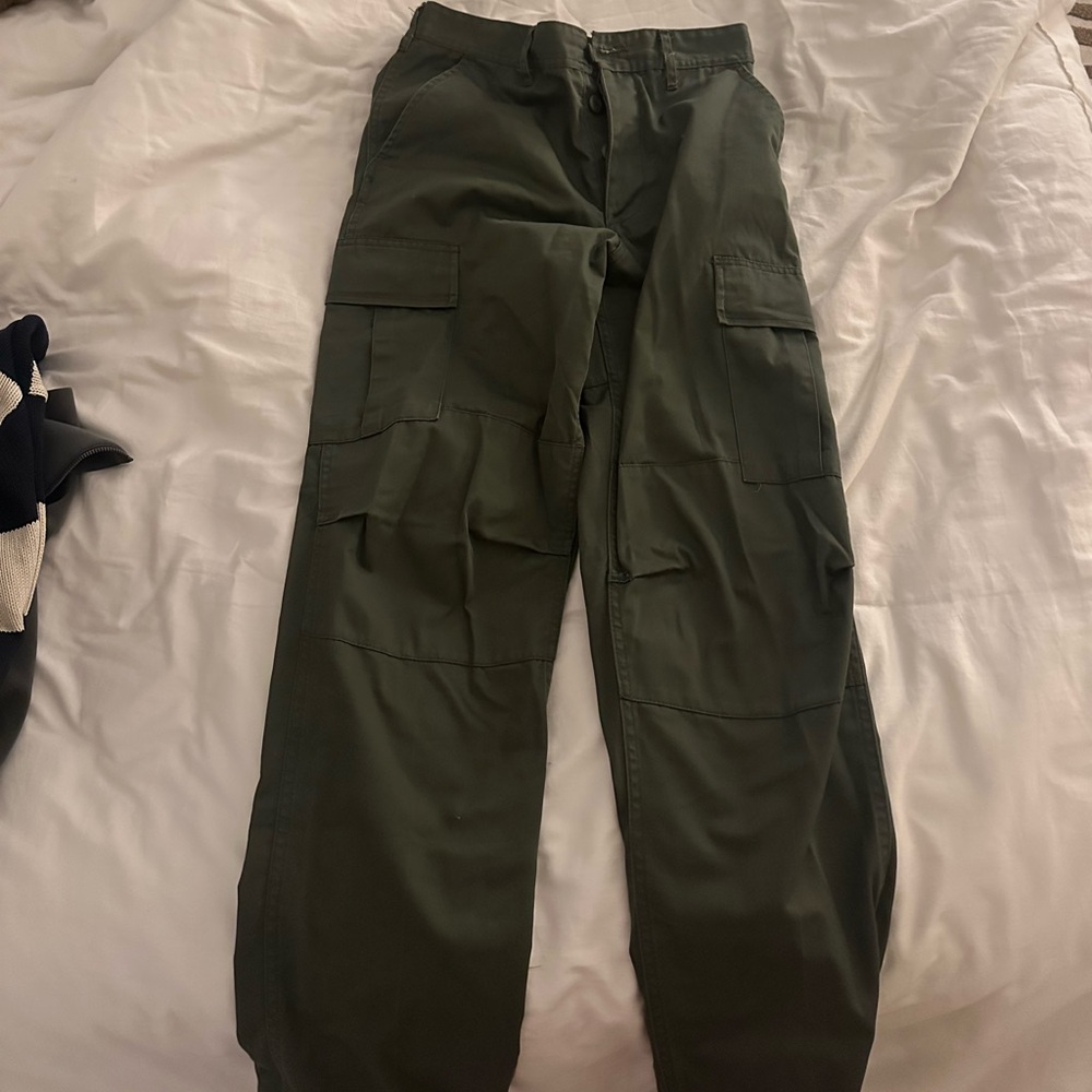 Women’s Olive Cargo Pants